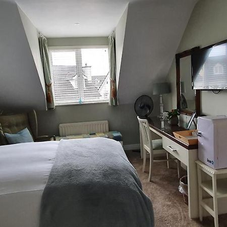 Grove Bed & Breakfast Коулрейн Екстериор снимка